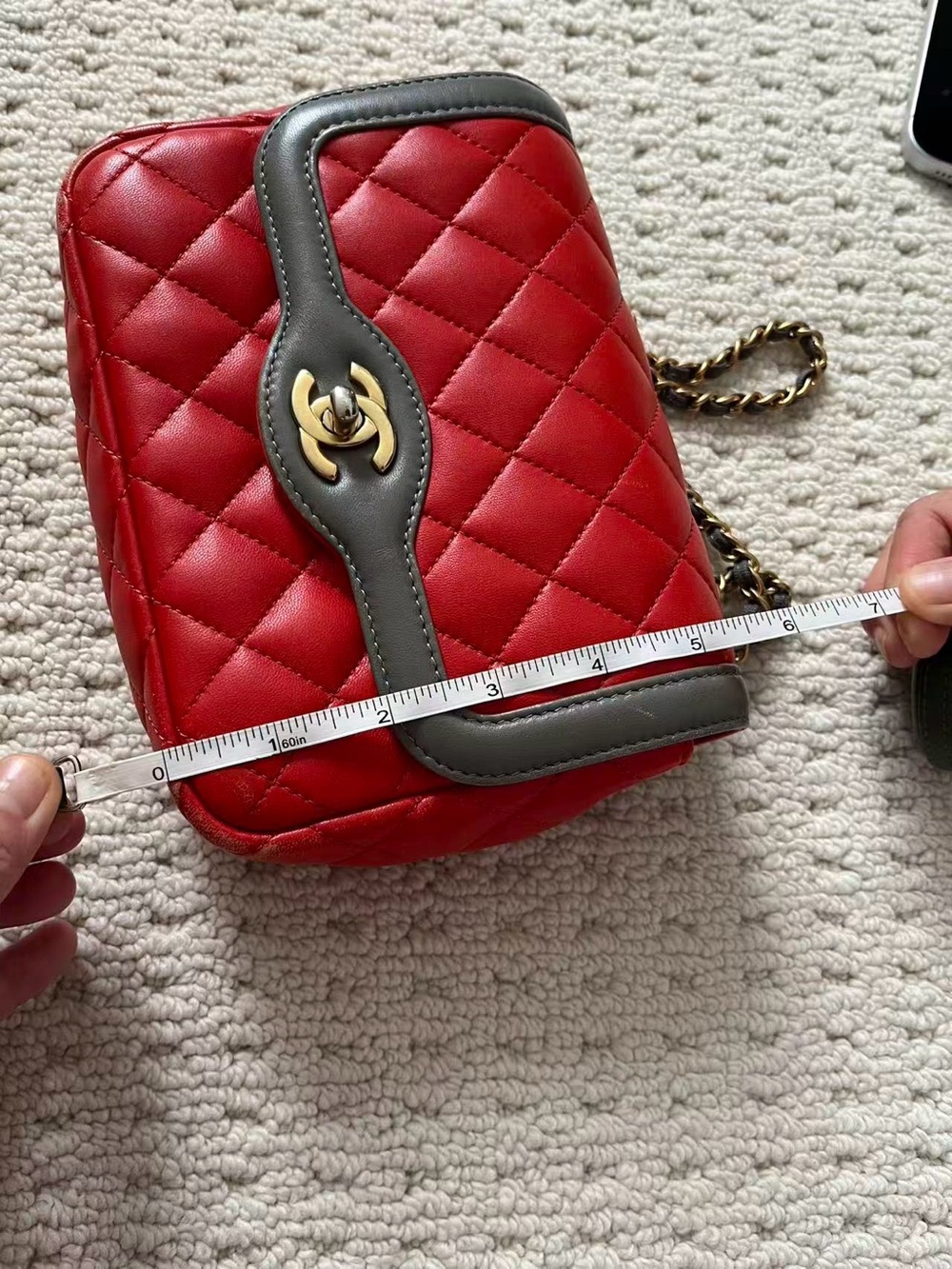 CHANEL Red Bag - Picture 10 of 11